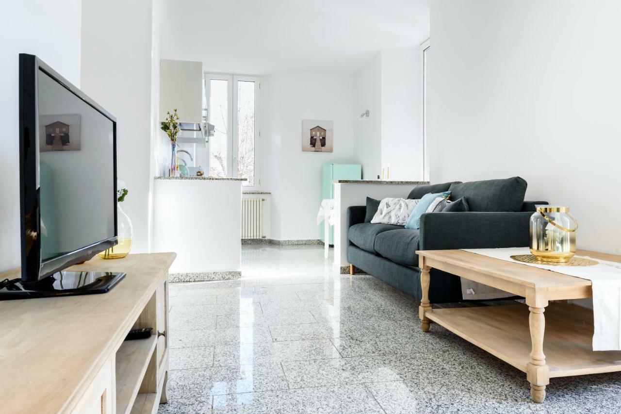 Lora Como Apartment, Free Private Parking Kültér fotó
